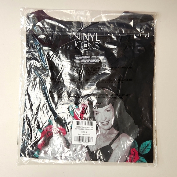 ❤NWT VINTAGE TORRID TEE - BETTIE PAGE GRAPHIC - RELAXED FIT - RINGER PLUS SIZE - Picture 4 of 14